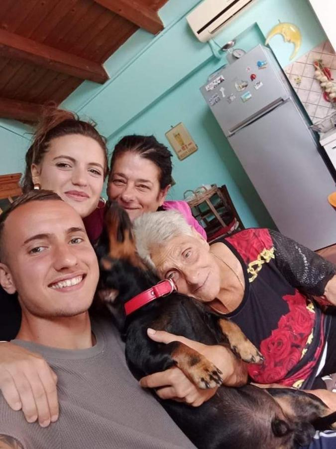 Casa Vacanza Zia Ersilia Rotondi ภายนอก รูปภาพ